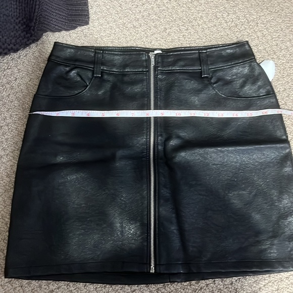 Honey Punch | Skirt - Picture 7 of 8